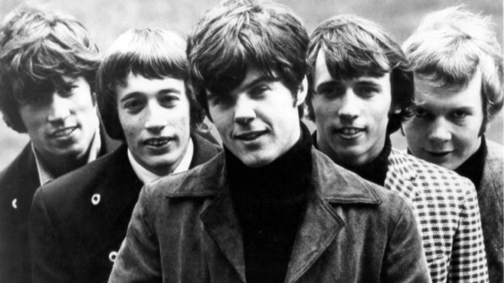 1. « Stayin' Alive » — Bee Gees