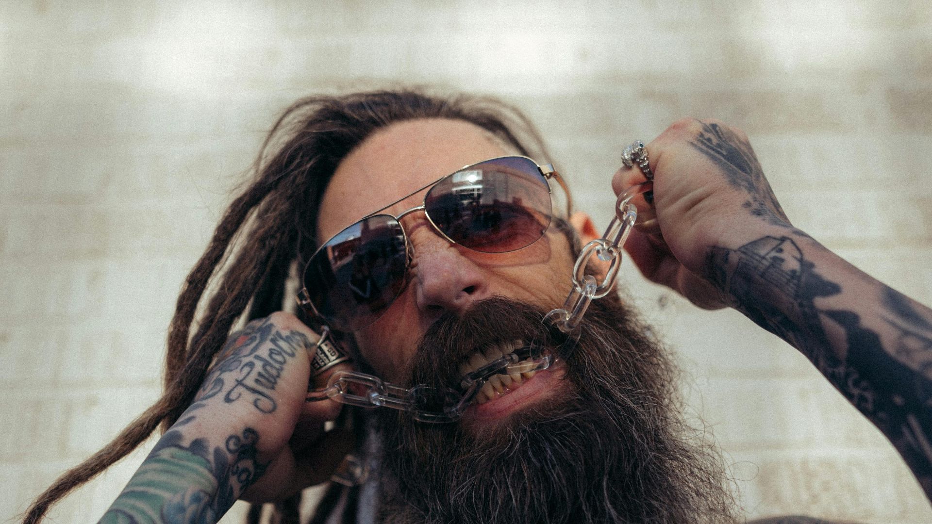 8. Chaînes brisées