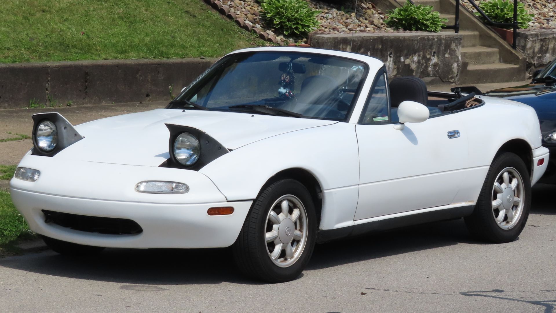 8. Mazda MX-5 Miata (NA)
