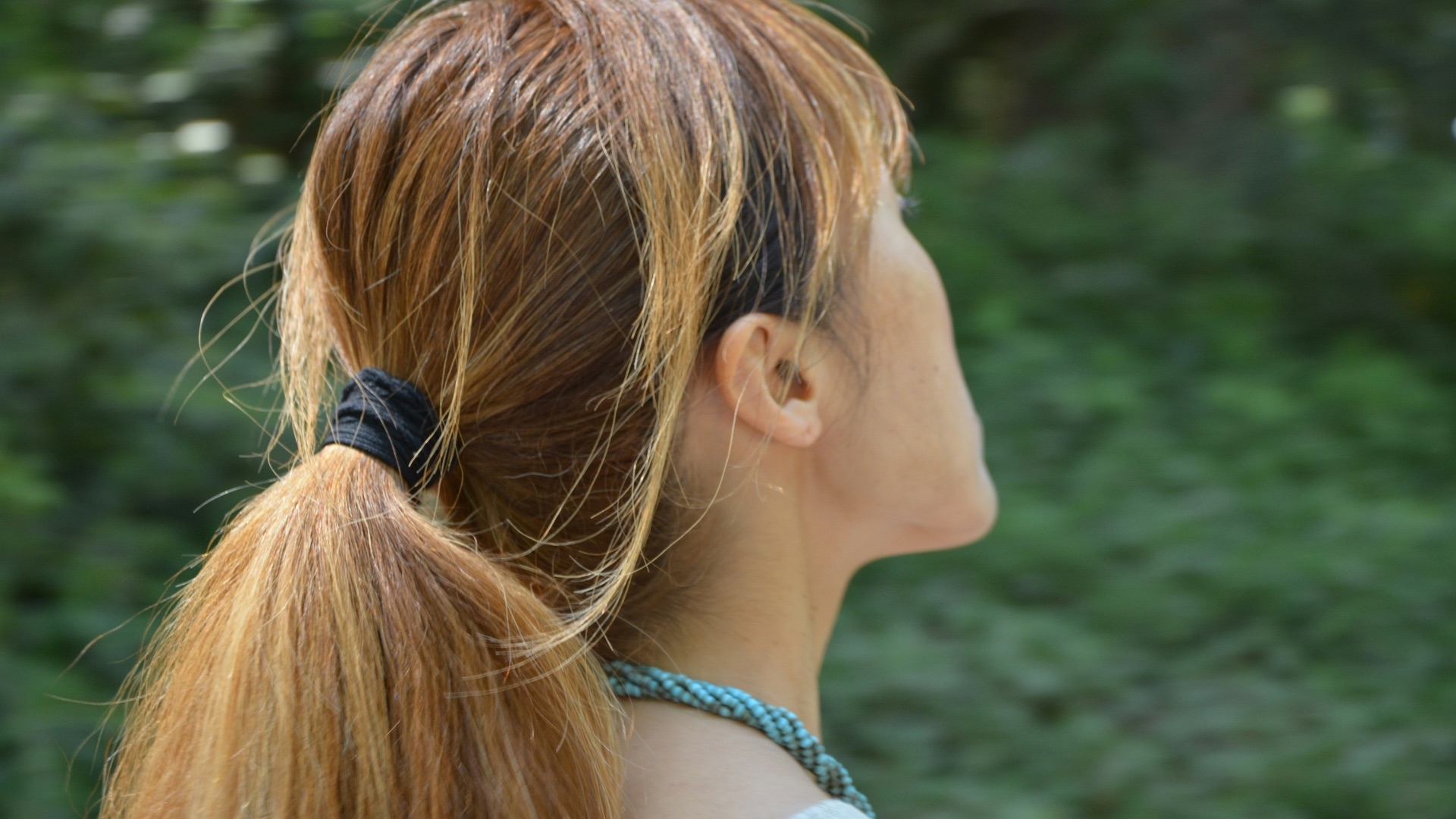 14. Limitez la fréquence à laquelle vous vous teignez les cheveux ou les décolorez