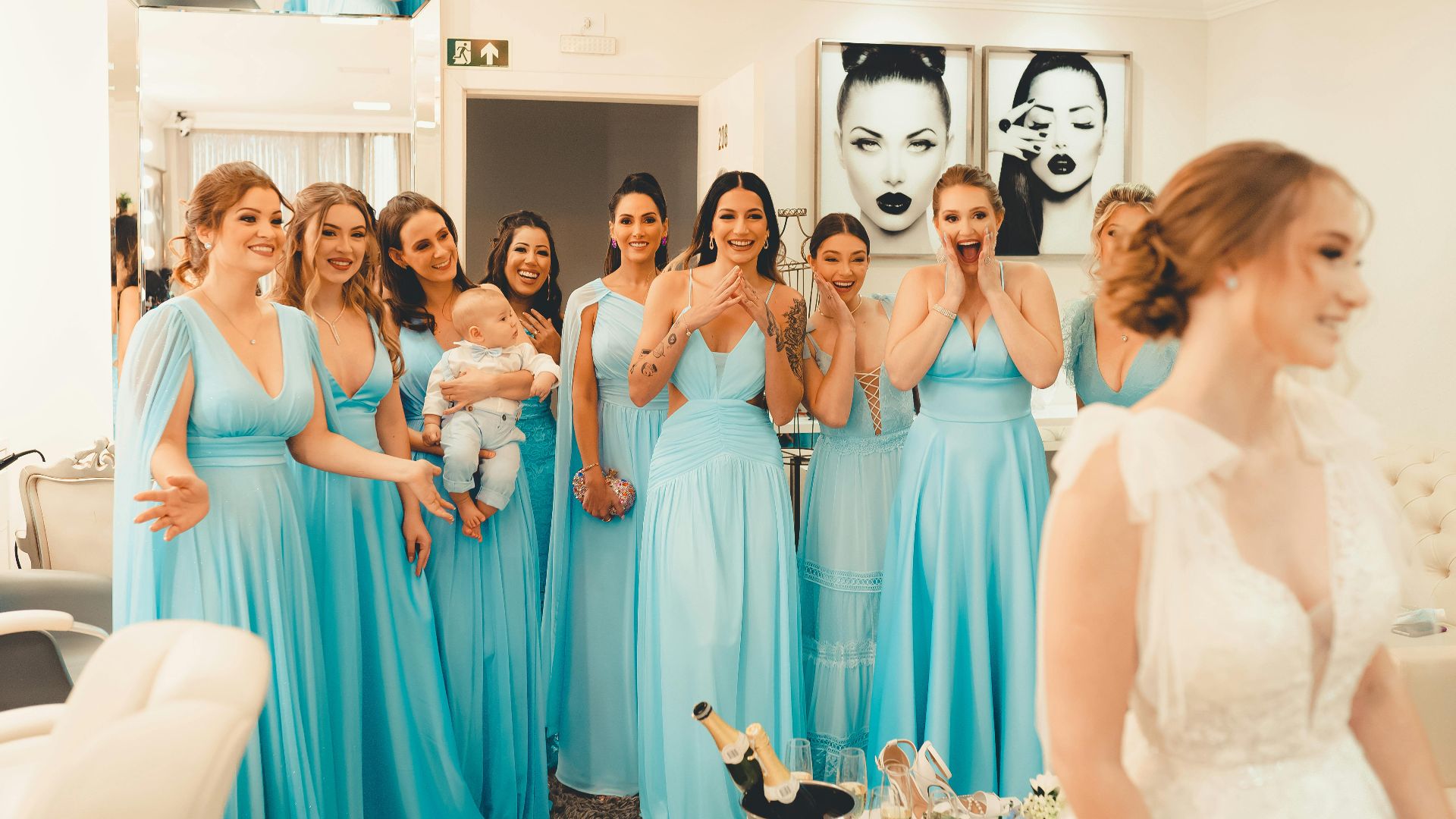 10. Robes assorties dans une même couleur