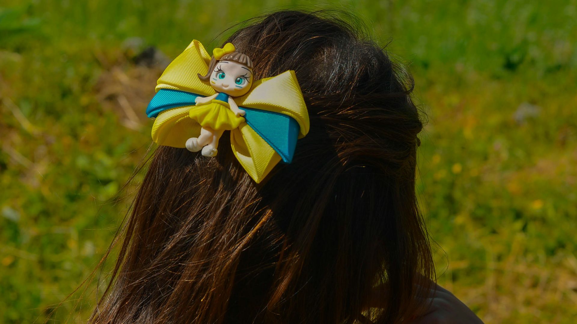 17. Barrettes décoratives