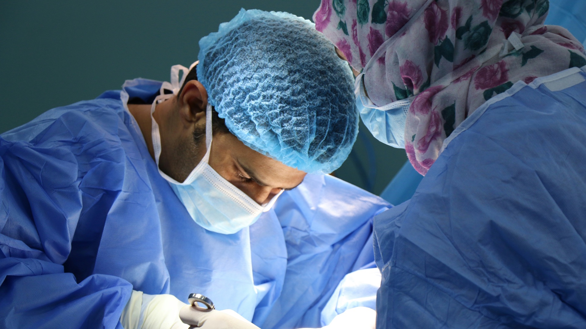 16. Assister à une intervention médicale ou à une opération chirurgicale