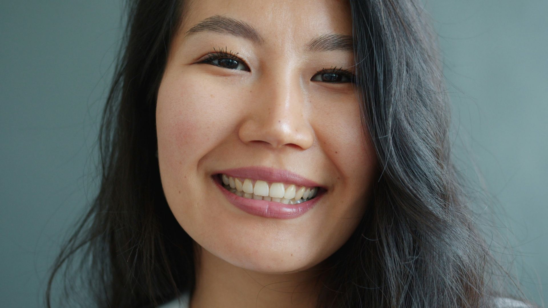 4. Des sourcils soignés aux contours délicatement dessinés