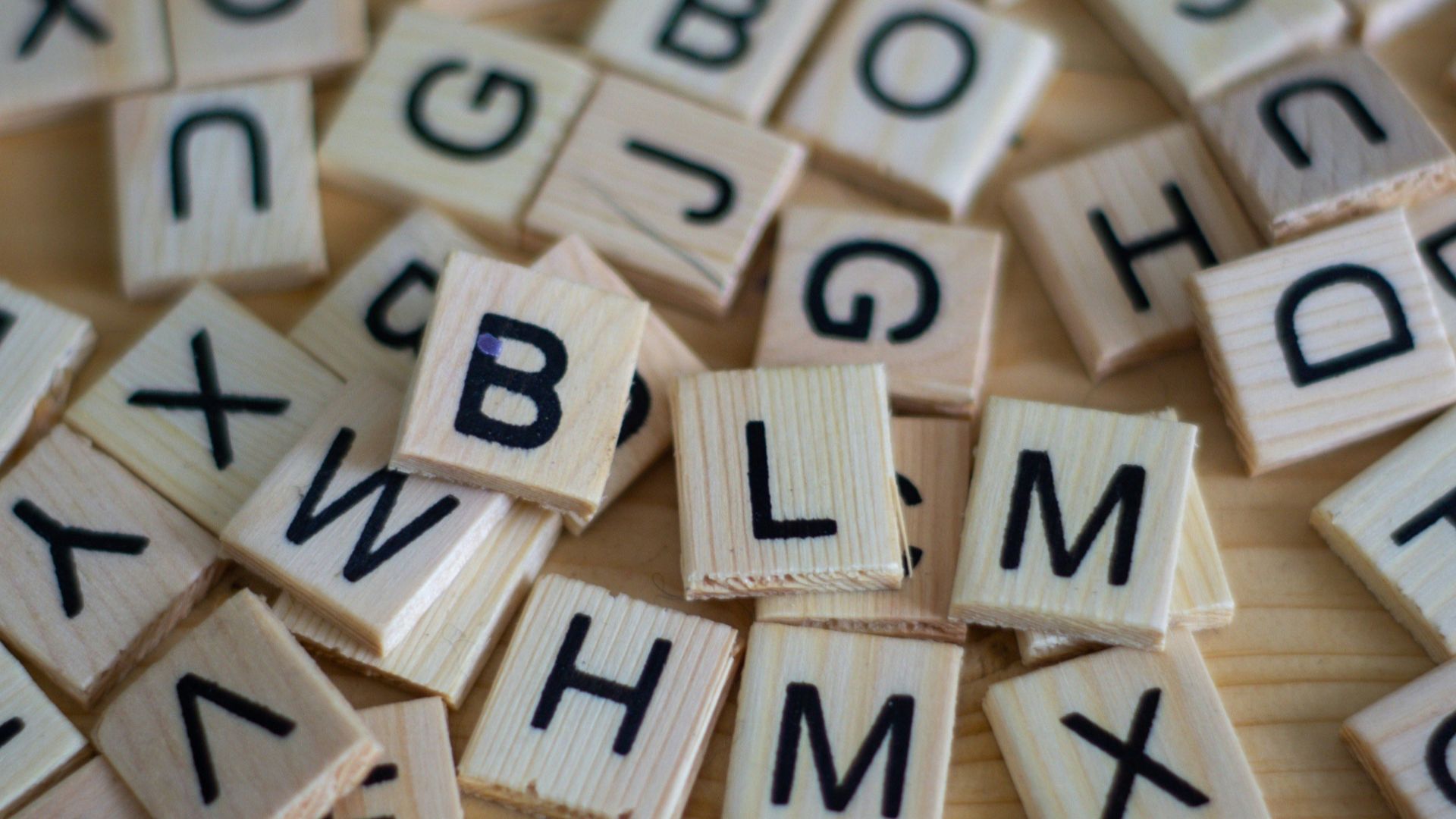 6. Écrivez systématiquement leur nom avec une faute d'orthographe