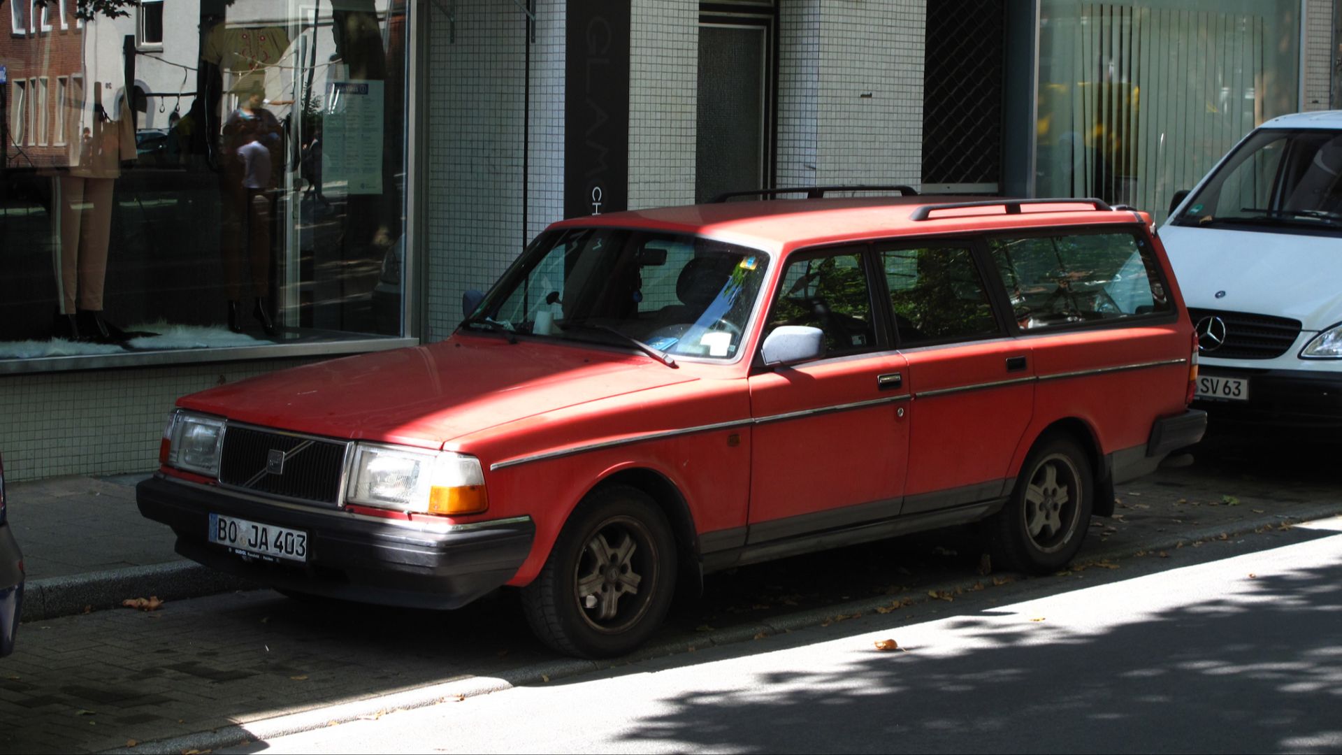 11. Volvo 240