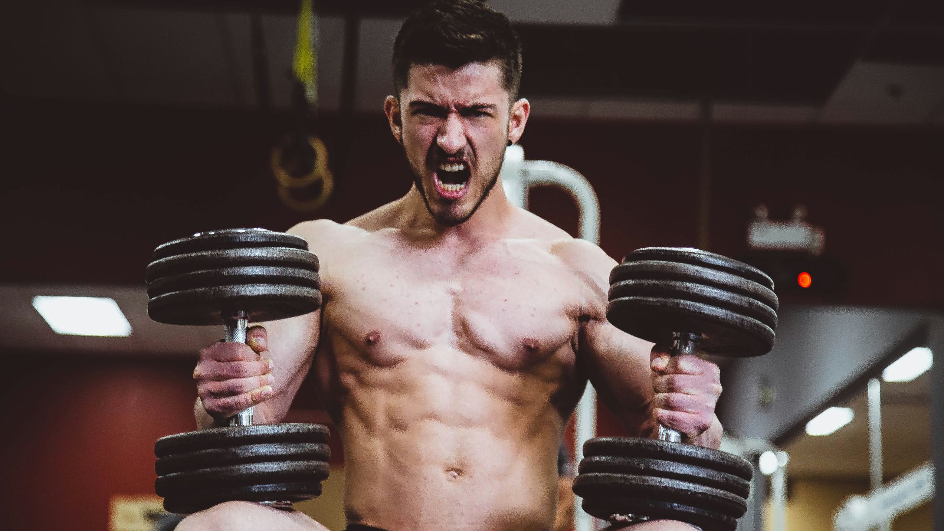 10 conseils de musculation qui gâchent votre entraînement et 10 qui vous rendent plus fort rapidement