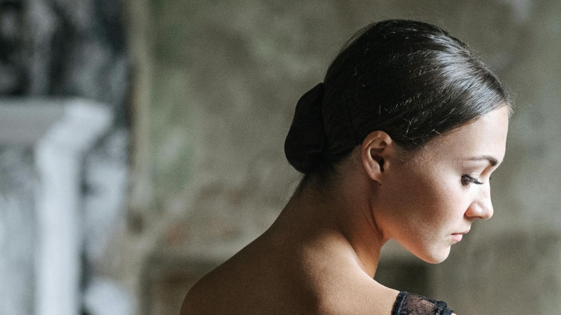 2. Chignon de ballerine épuré