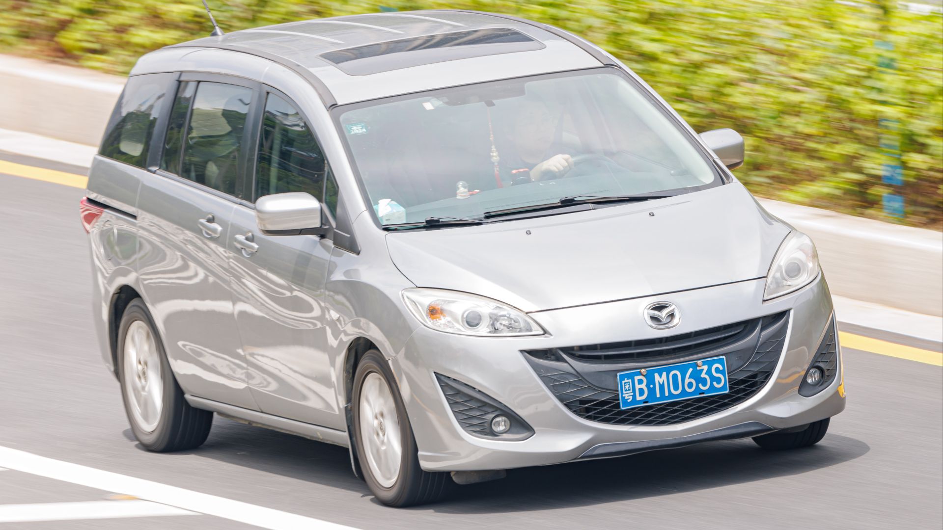 9. Mazda5