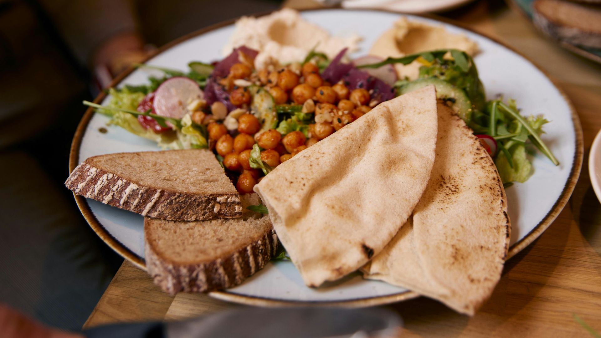 4. Pita à la salade de pois chiches