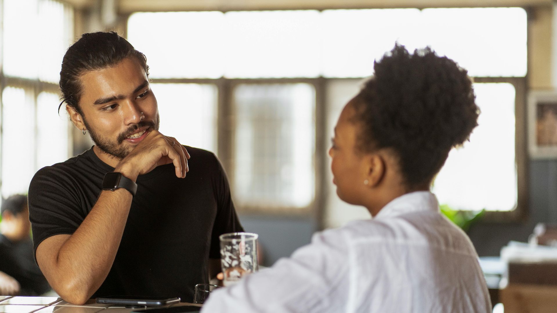 19. Tu oublies que le charme n'est pas synonyme de personnalité