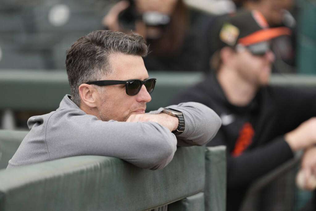 Buster Posey’s star is fading in San Francisco