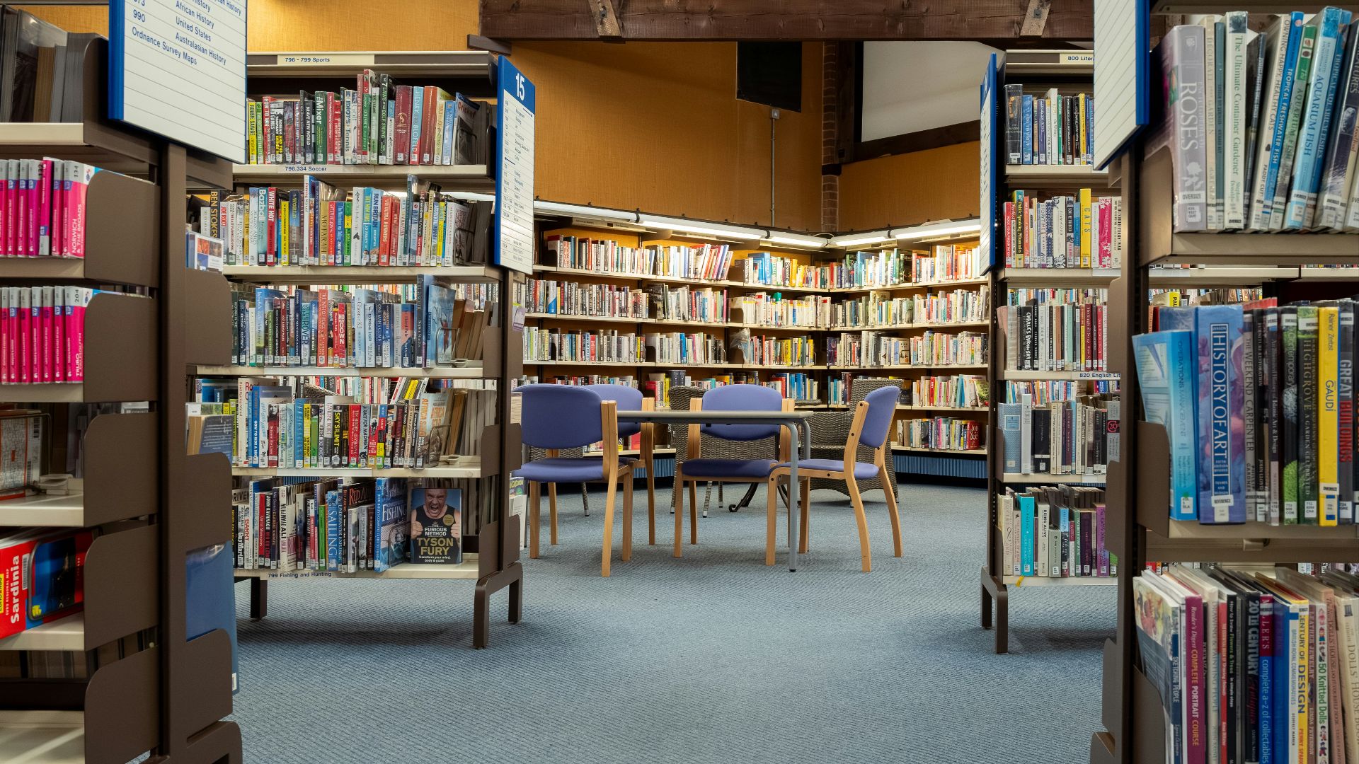 18. Considérer la bibliothèque comme un lieu de rencontre communautaire