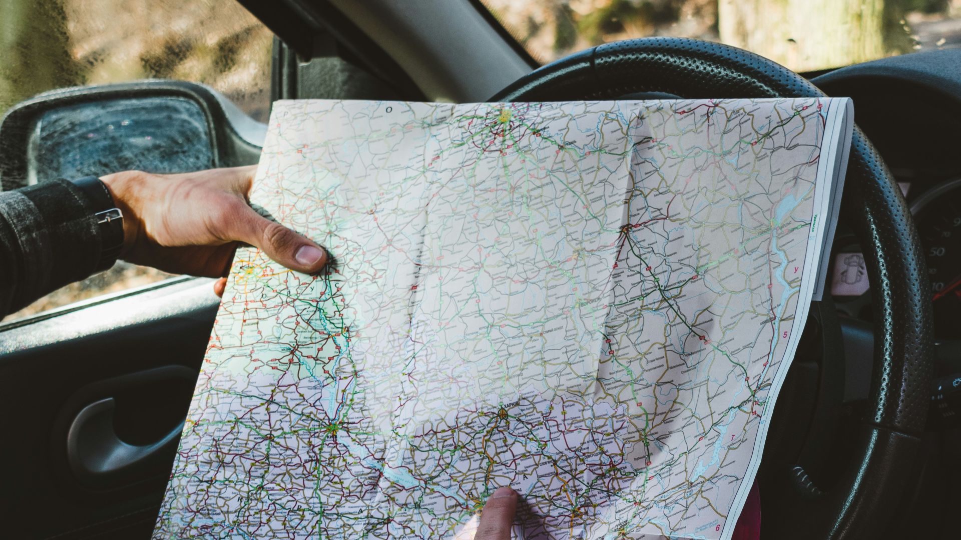 19. Carte routière ou appareil GPS hors ligne