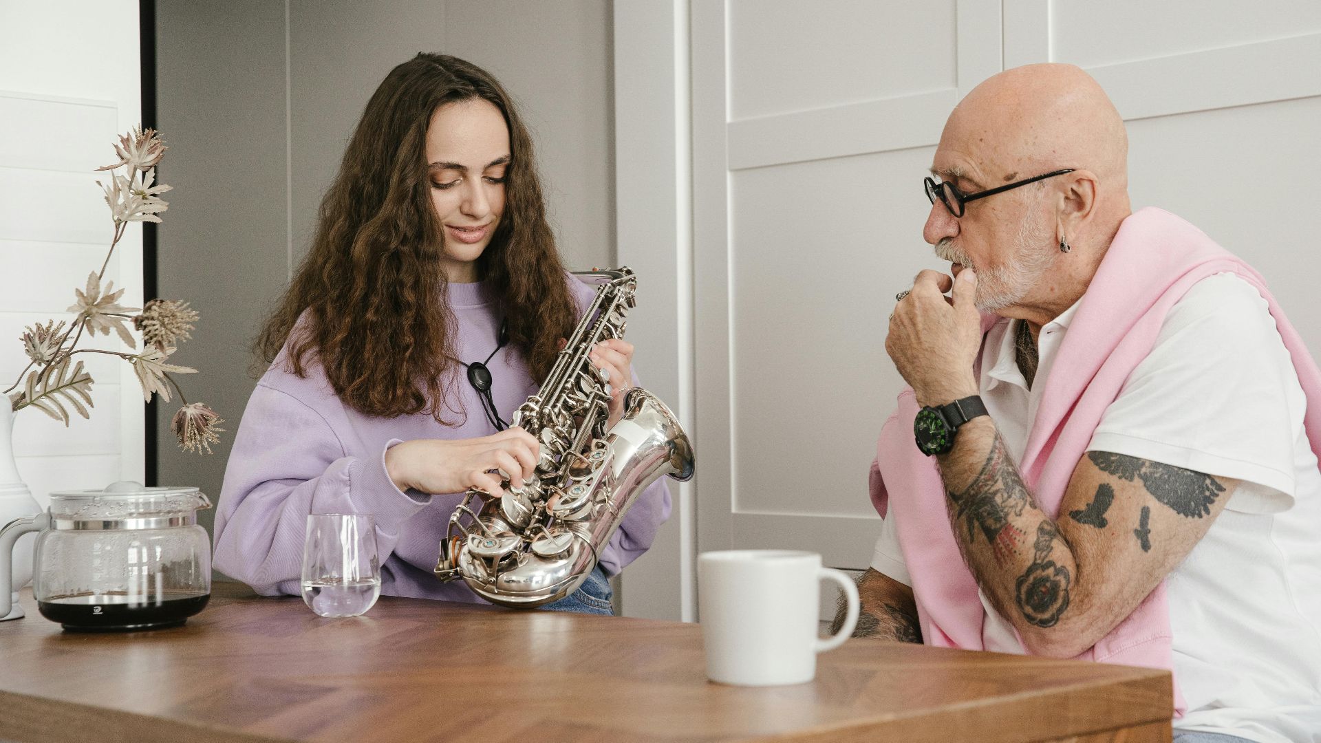 10 différences entre les baby-boomers et la génération Z… et 10 points sur lesquels ils sont exactement pareils