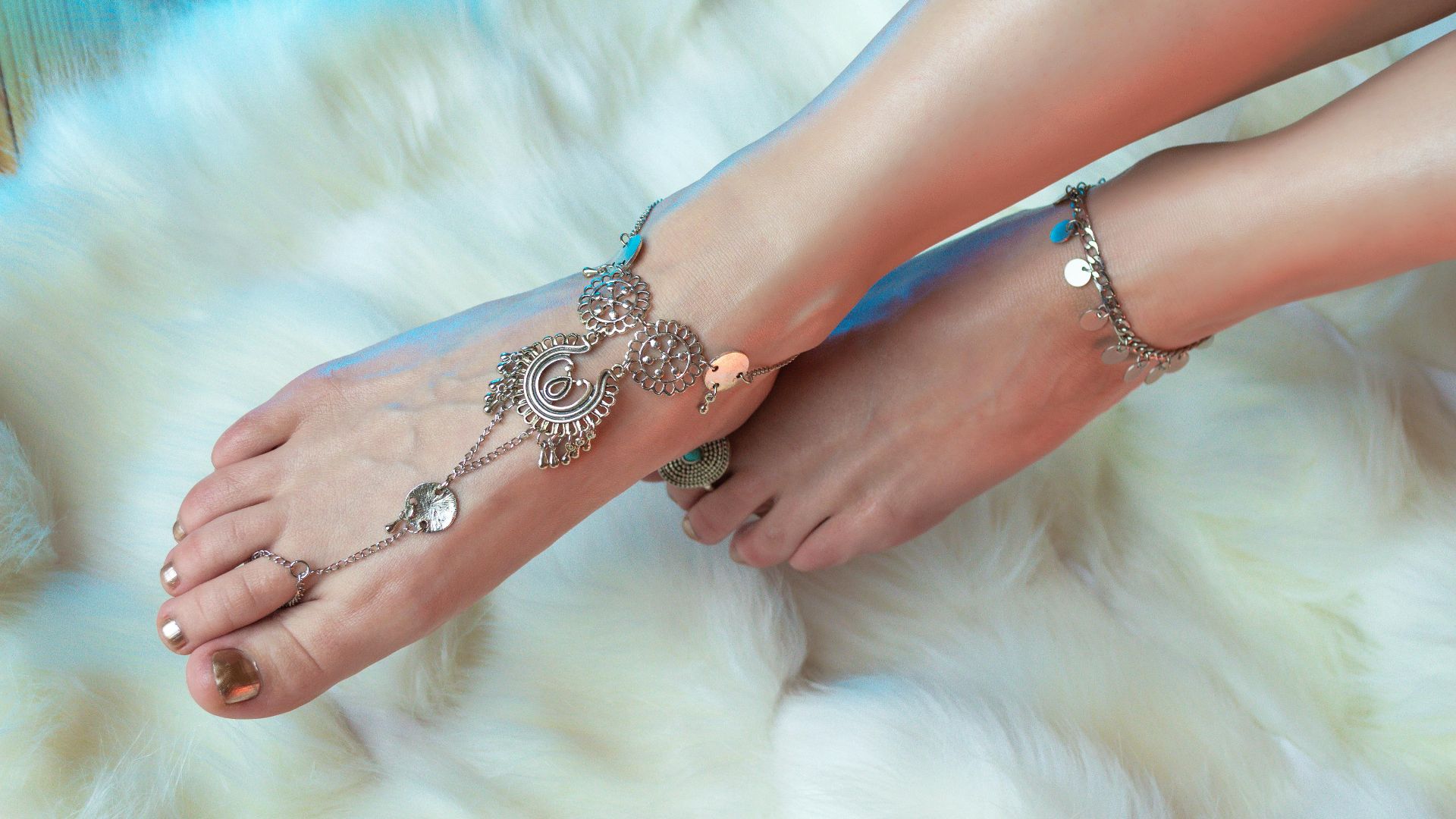 9. Bracelets de cheville et bagues d'orteils fantaisie