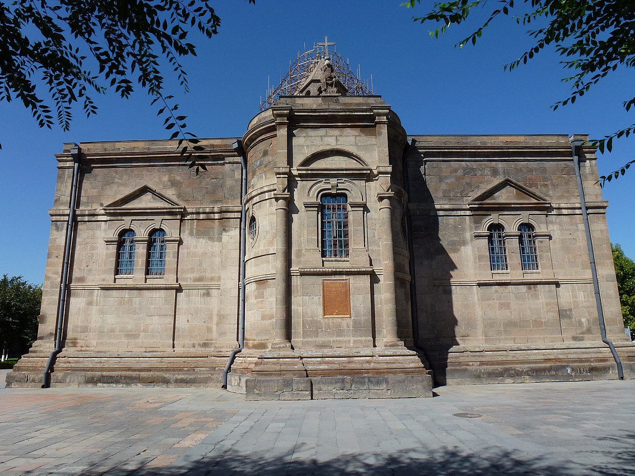 8. Cathédrale d'Etchmiadzin (Arménie, 301)