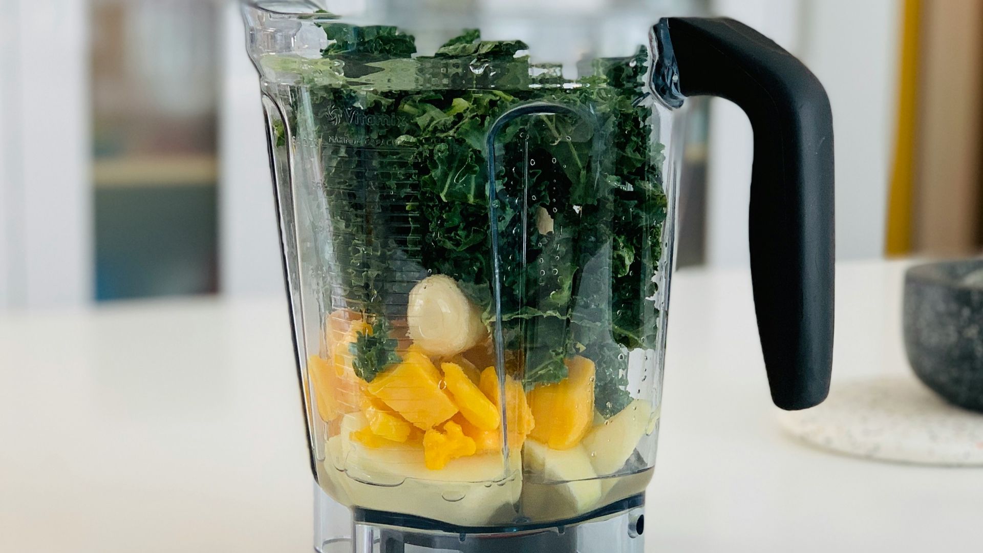17. Smoothie vert à la mangue