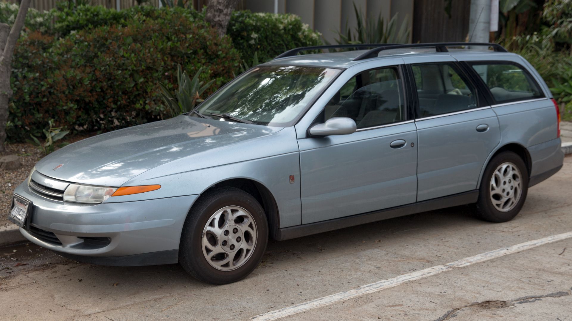 10. Saturn LW200
