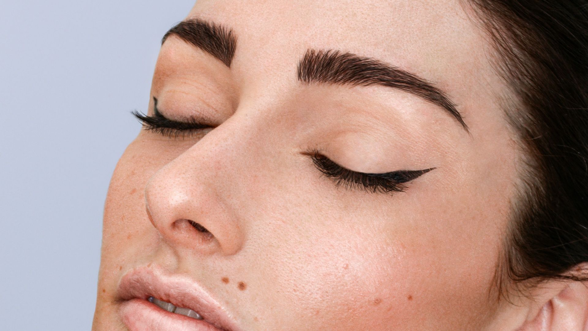 3. Des sourcils ultra-définis sur Instagram
