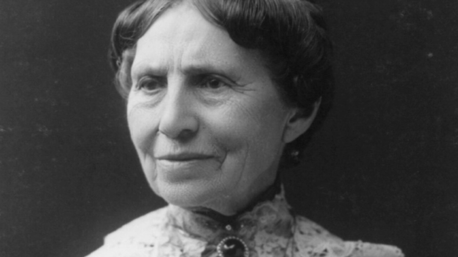 8. Clara Barton a vécu jusqu'à l'âge de 90 ans