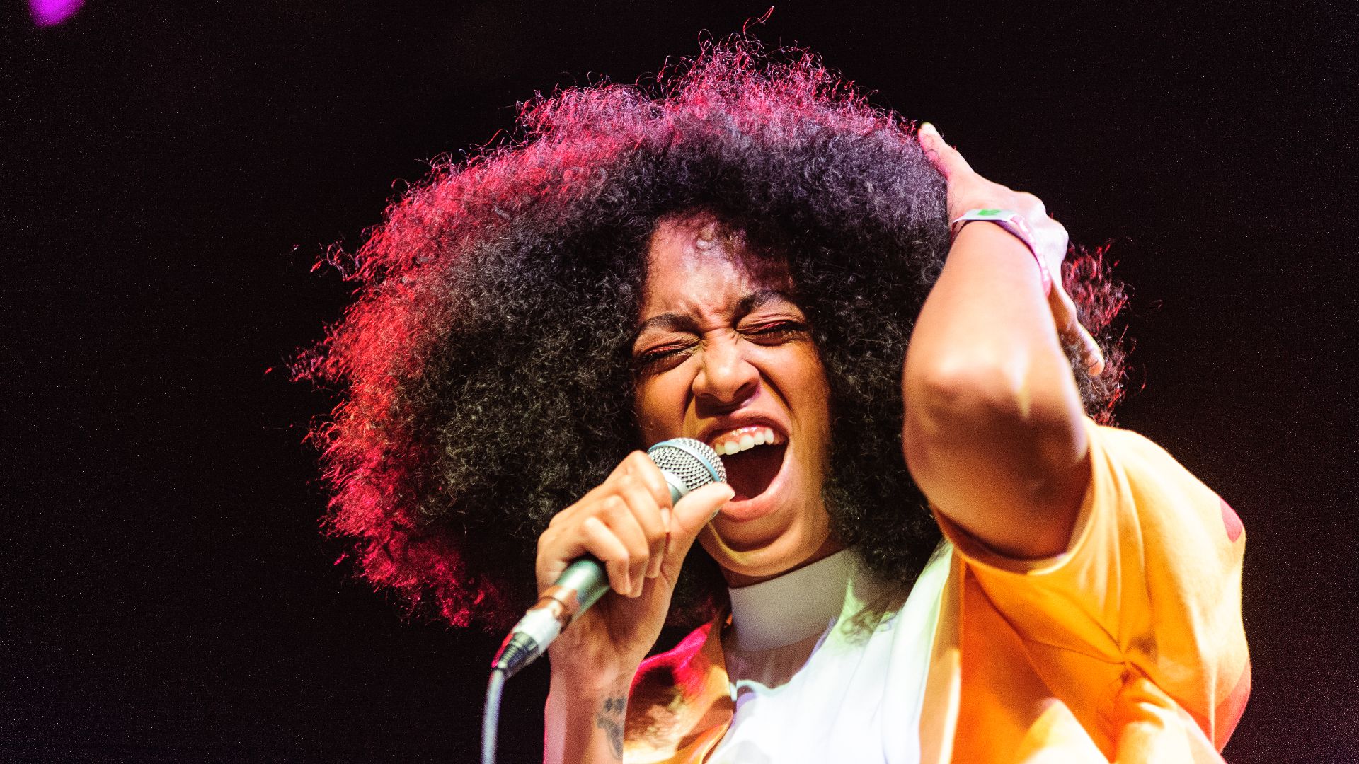 11. La combinaison et la cape de mariée de Solange Knowles