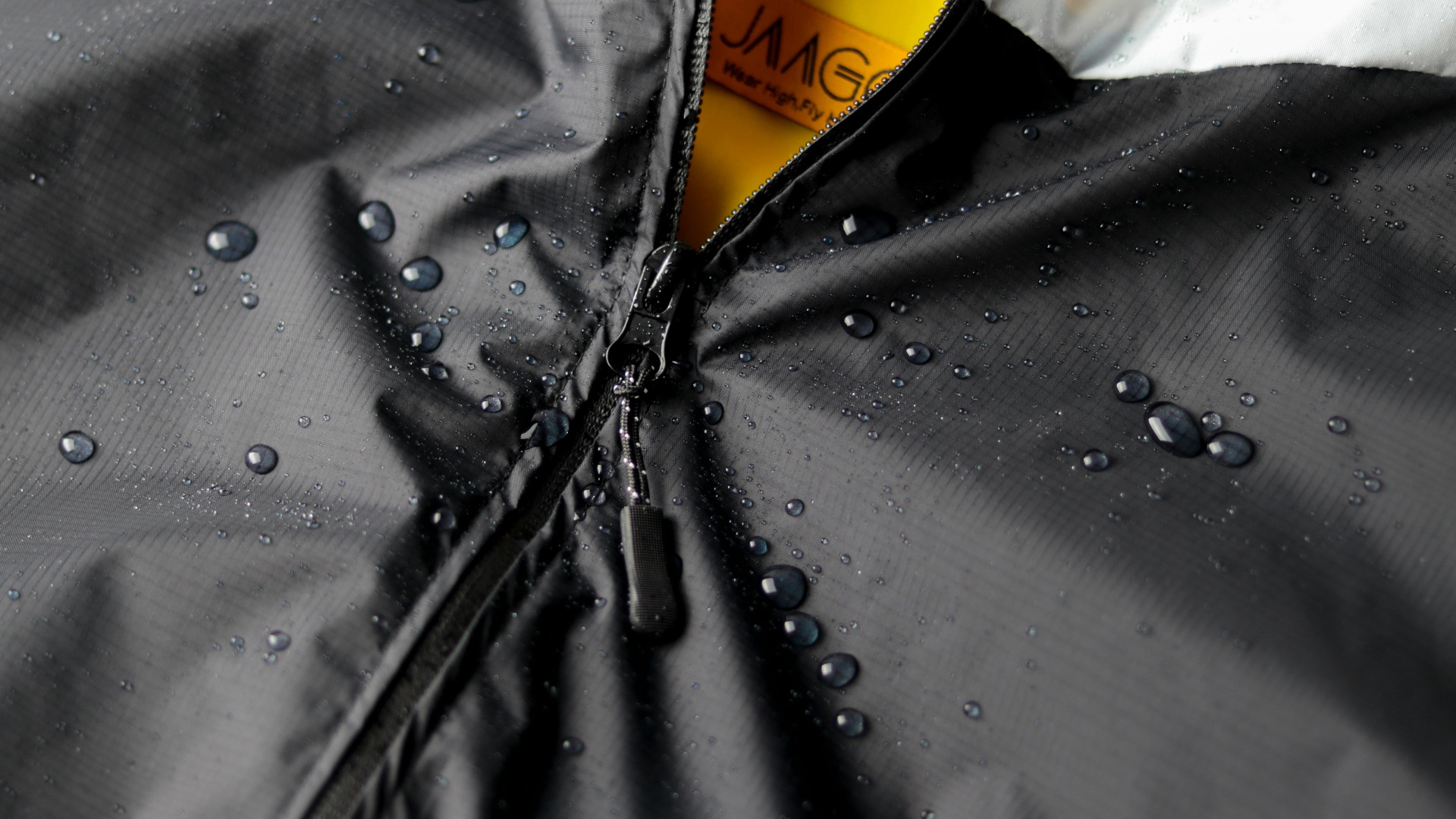 4. Un imperméable élégant