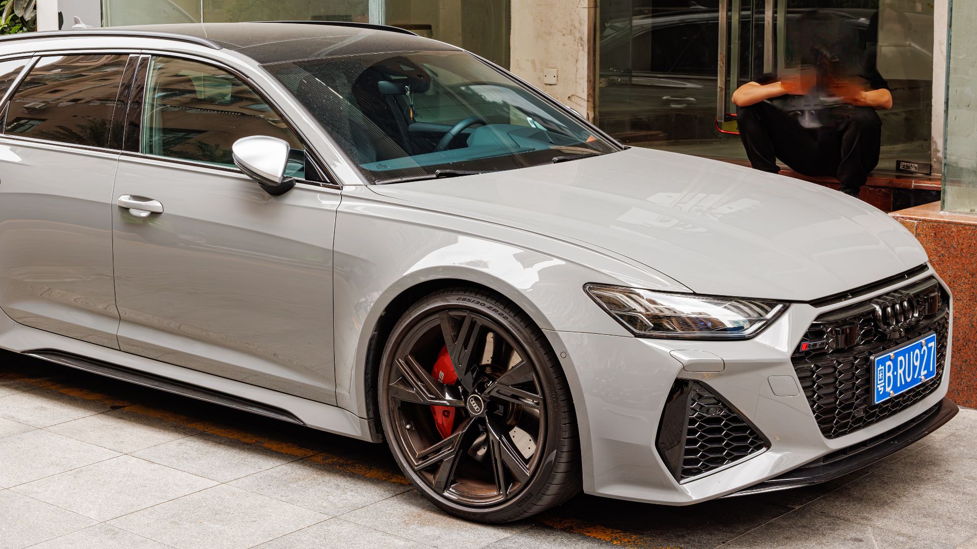 6. Audi RS6 Avant