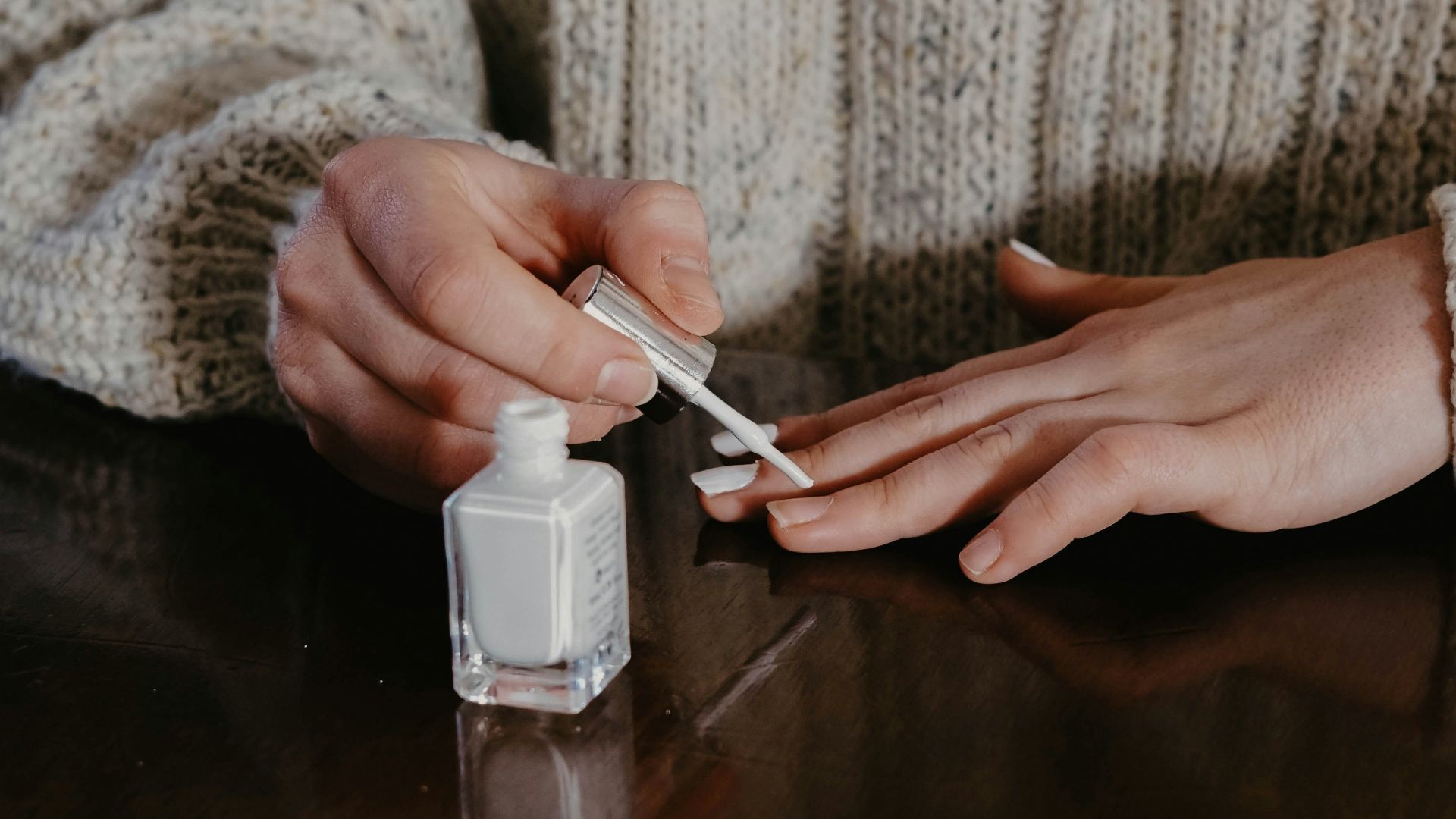 5. Choisissez des couleurs de vernis qui vous mettent en valeur
