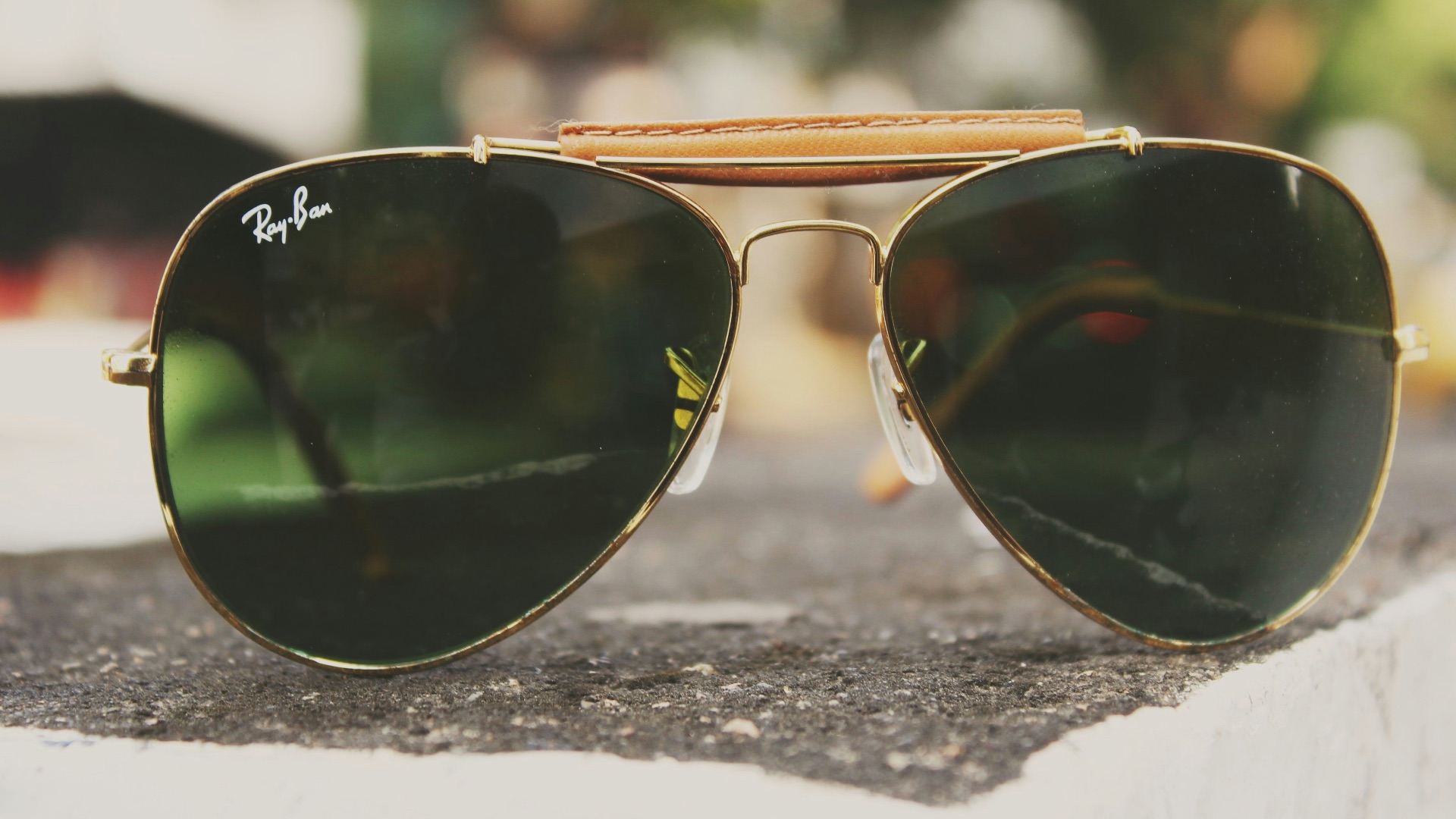 13. Lunettes de soleil aviateur