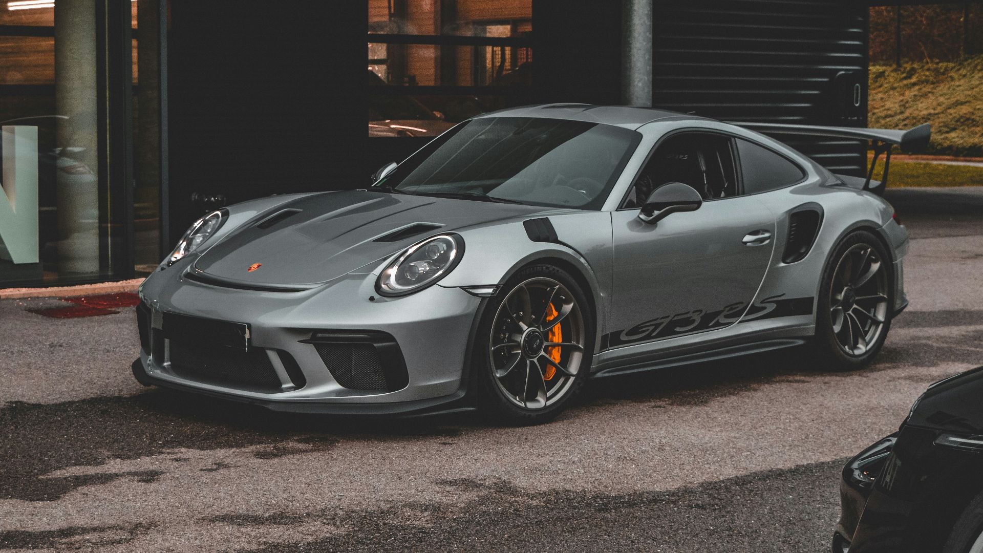 4. Porsche 911