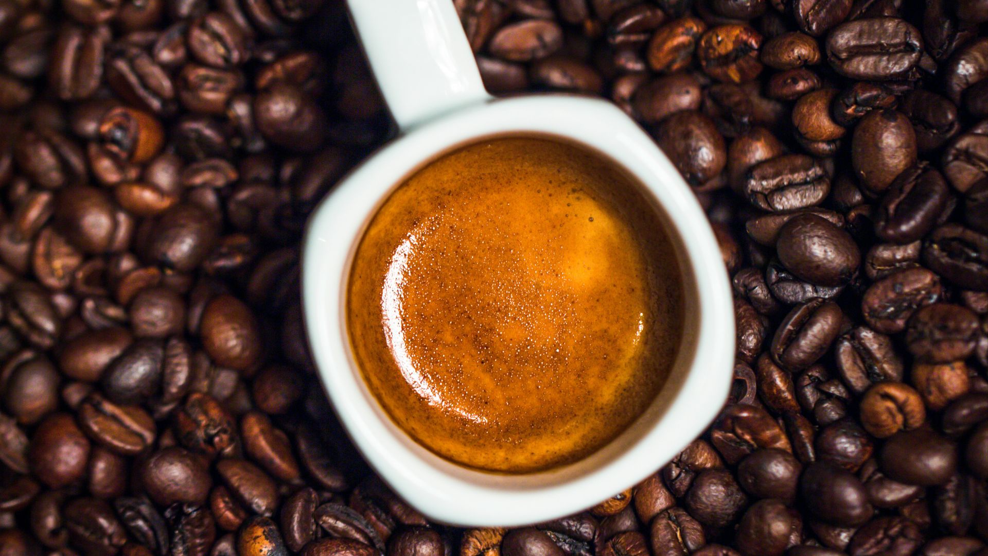 3. Surveillez votre consommation de caféine et d'alcool