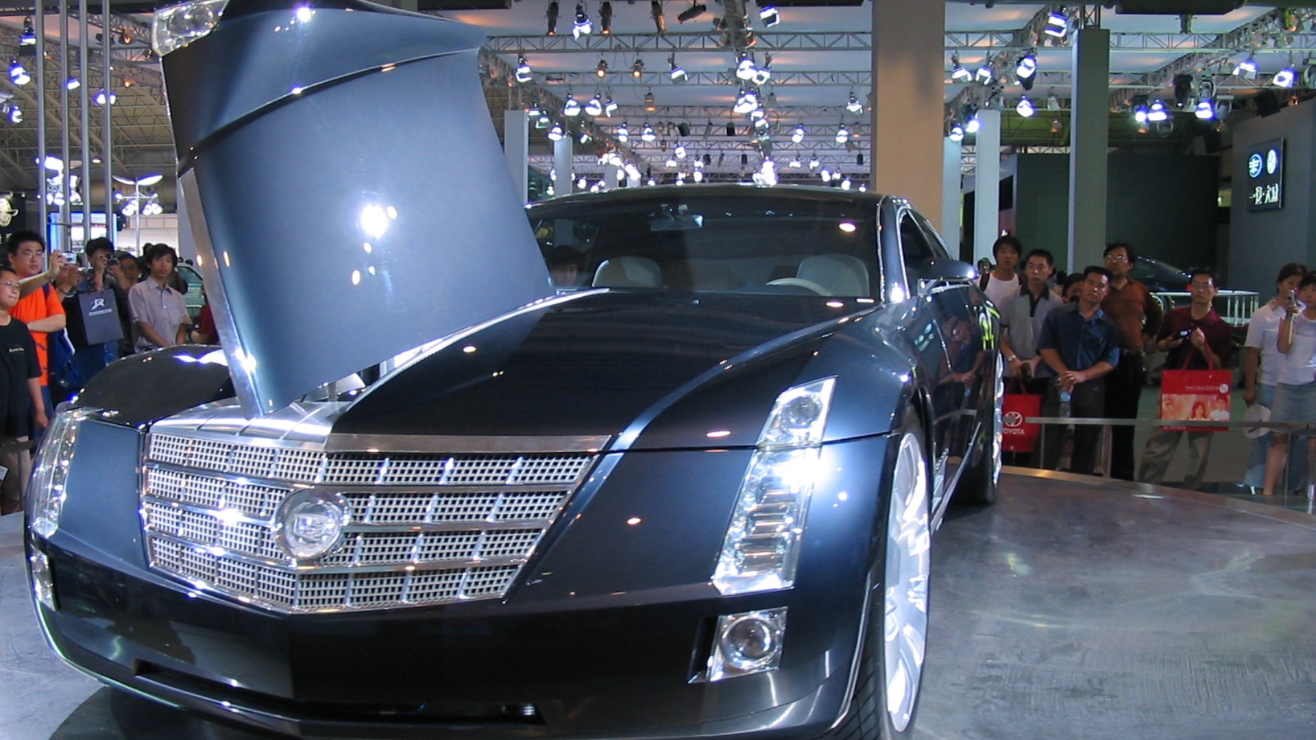 1. Cadillac Sixteen