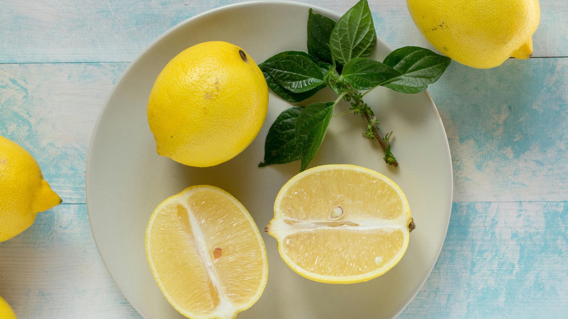7. Appliquer la mélisse en usage externe