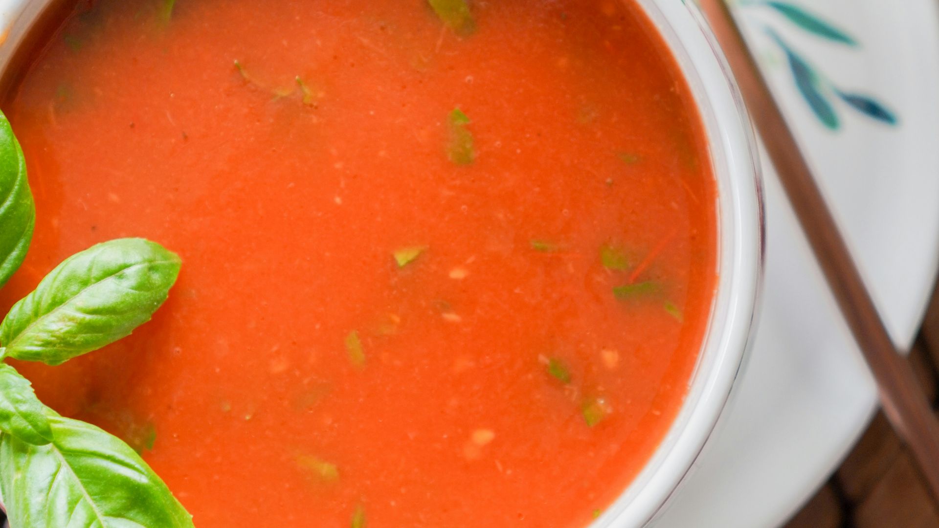 11. Soupe à la tomate et au basilic