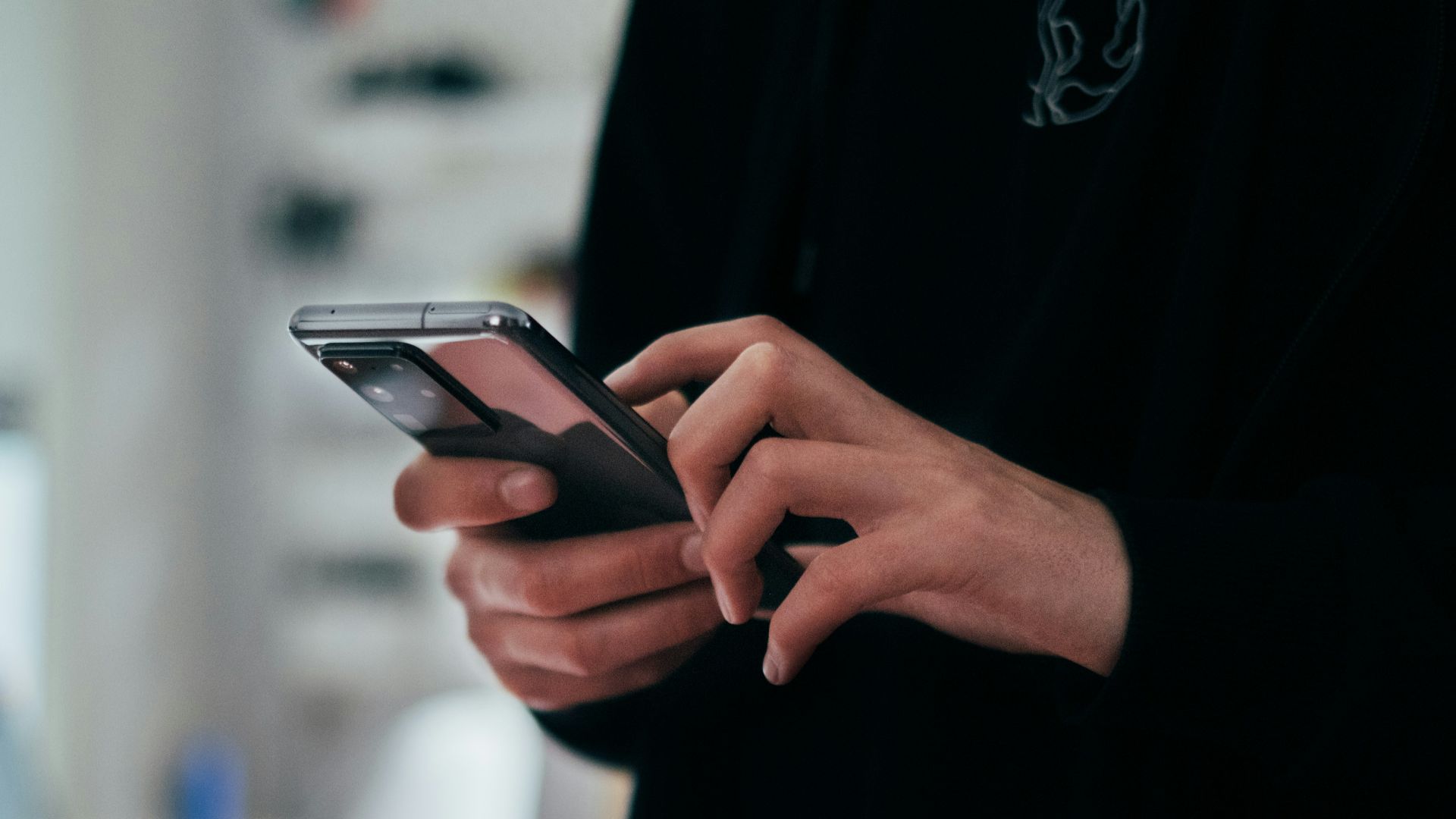 3. Être scotché à l'écran de son smartphone