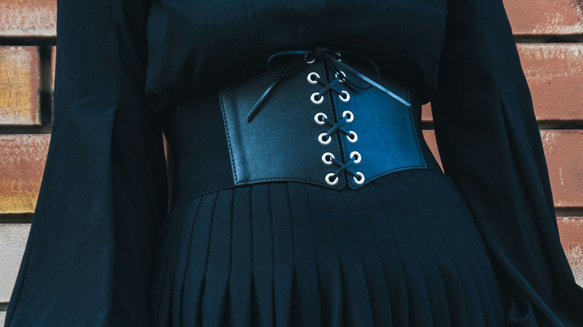 15. Ceintures-corsets larges