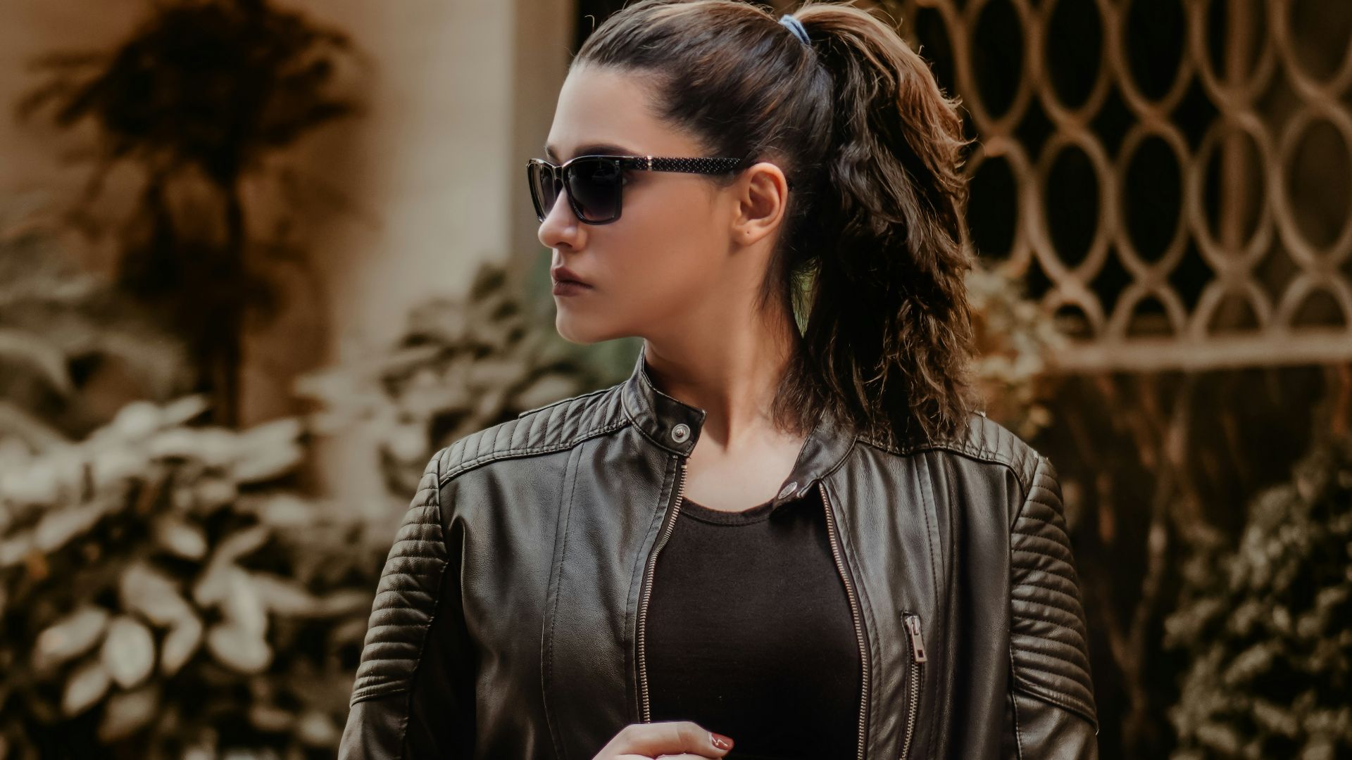 15. Une veste en cuir