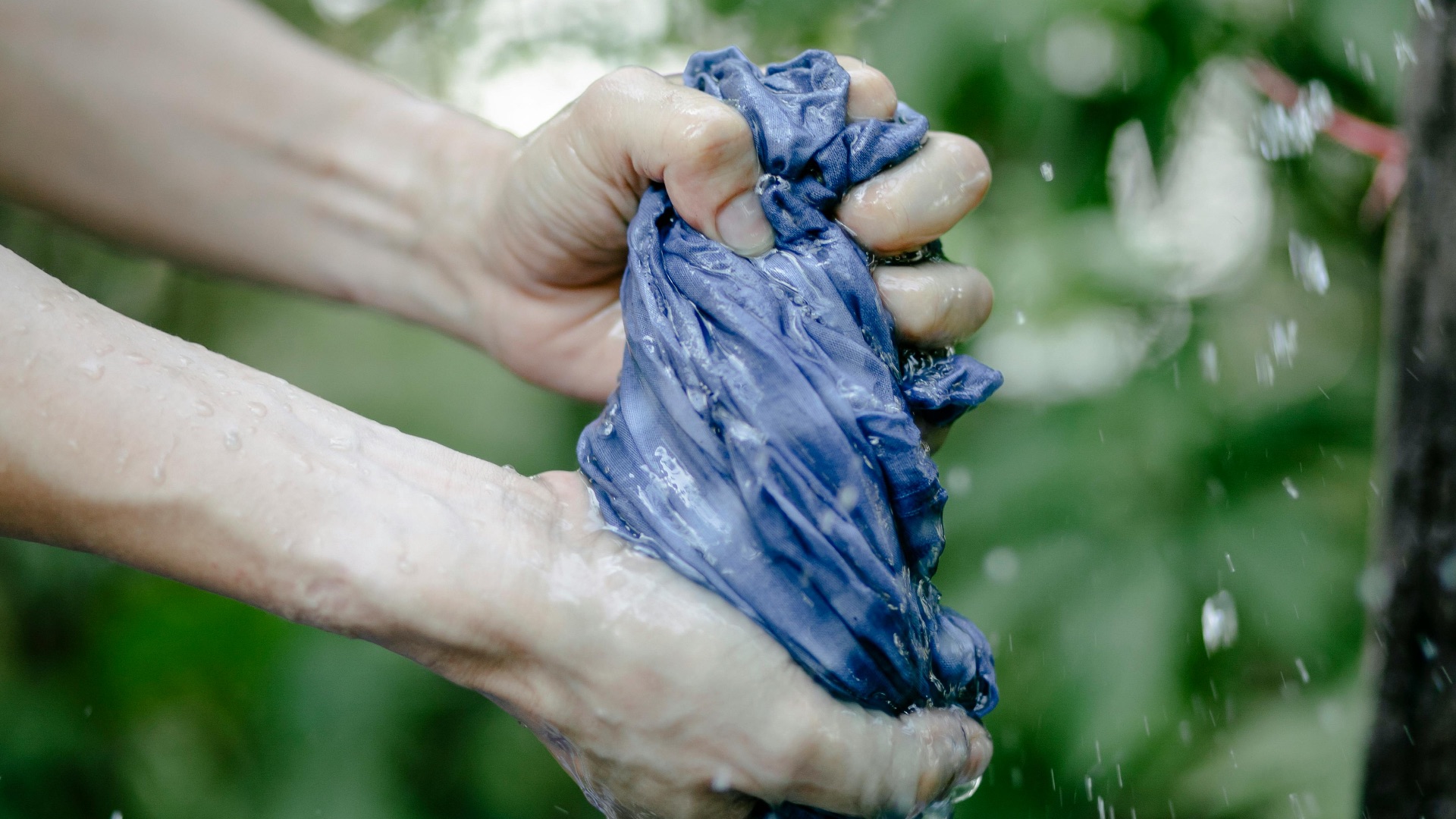 3. Essorer le linge est étonnamment fatigant