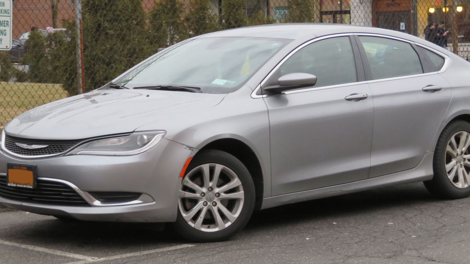 10. Chrysler 200