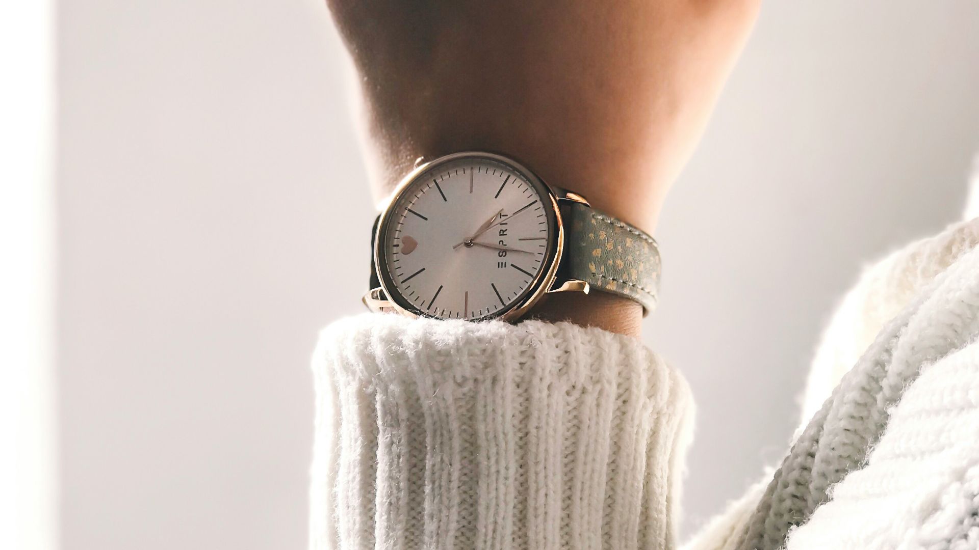 16. Une montre