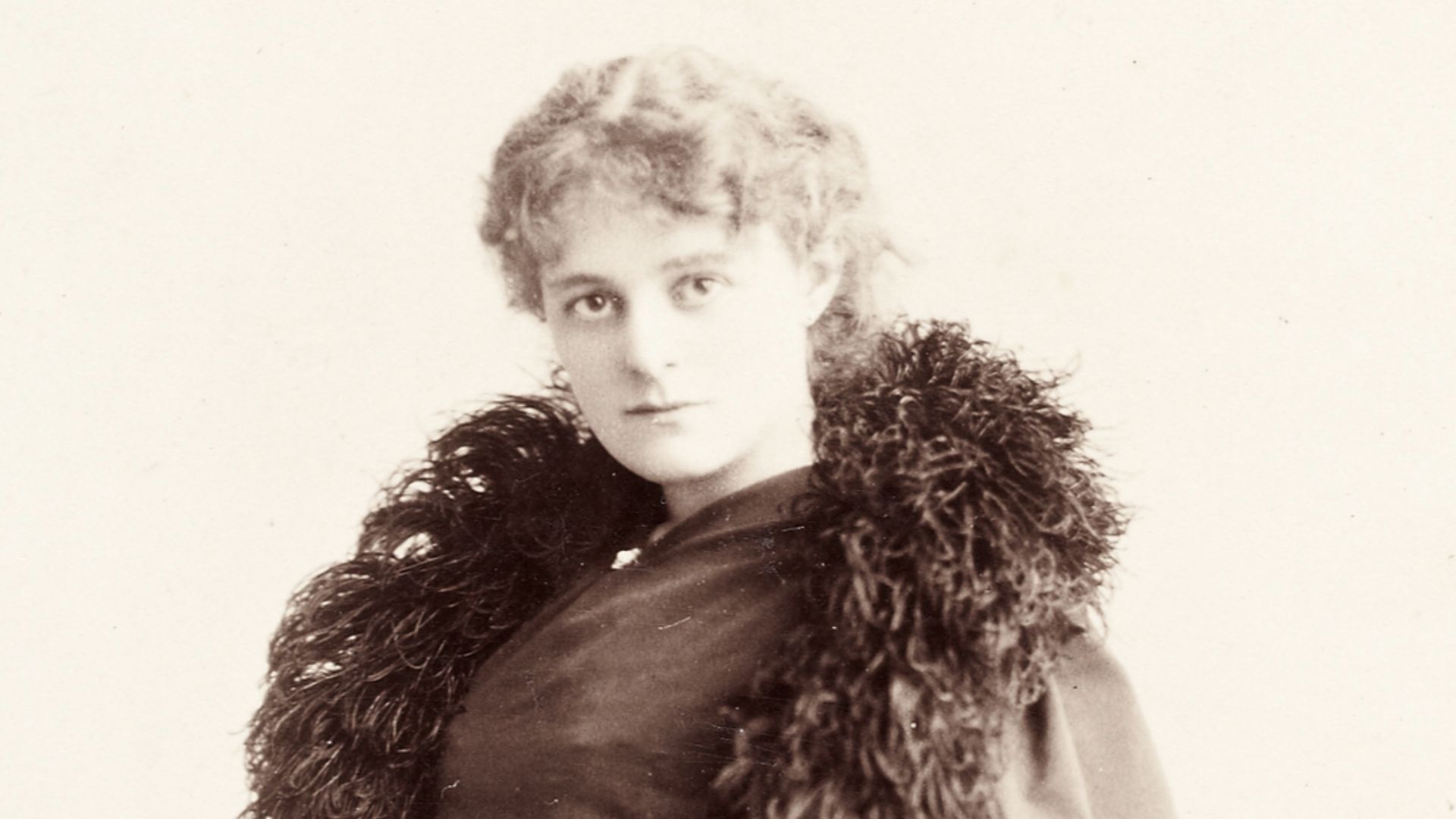 18. Maud Gonne