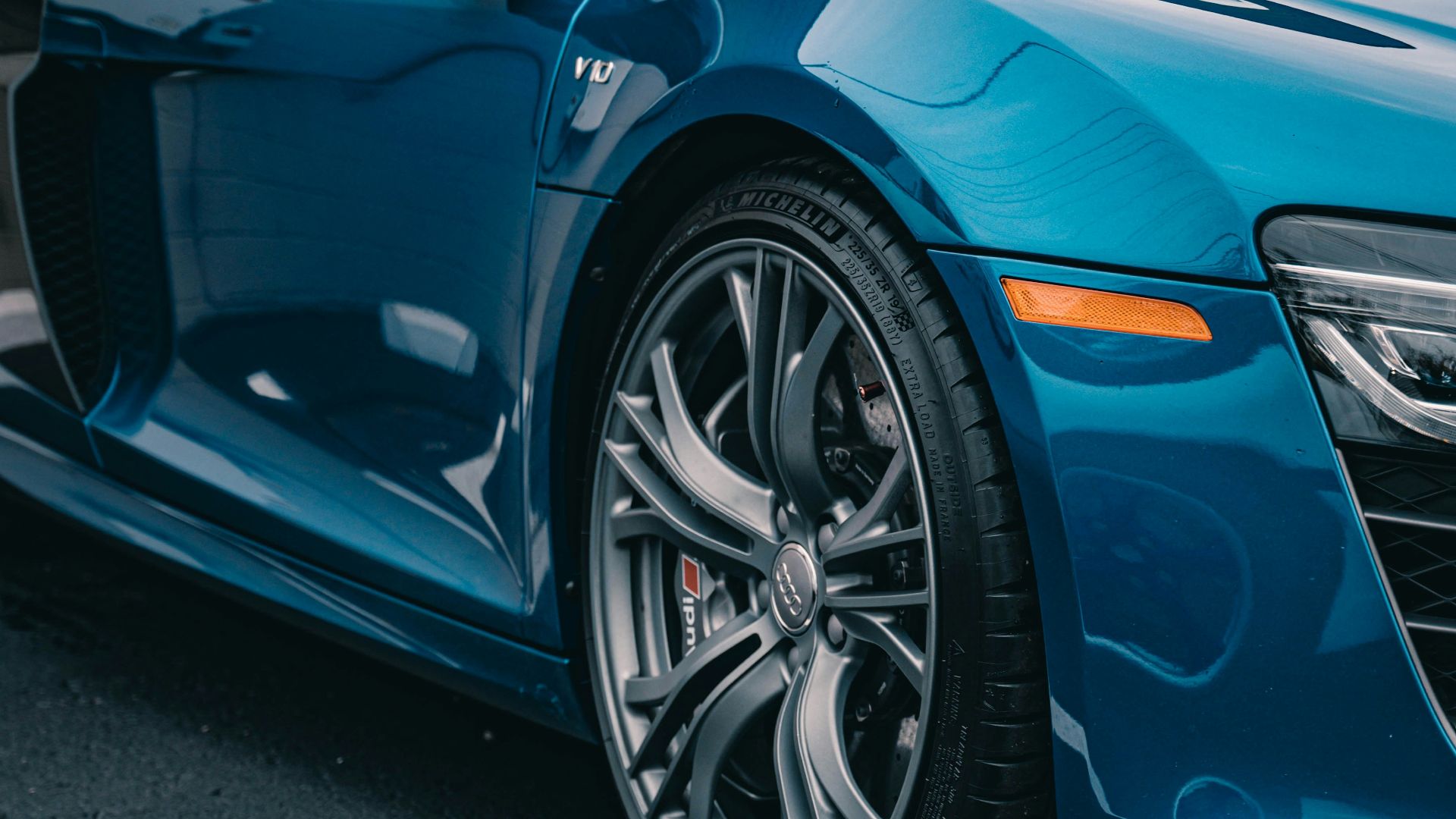 11. Audi R8 V10 Performance