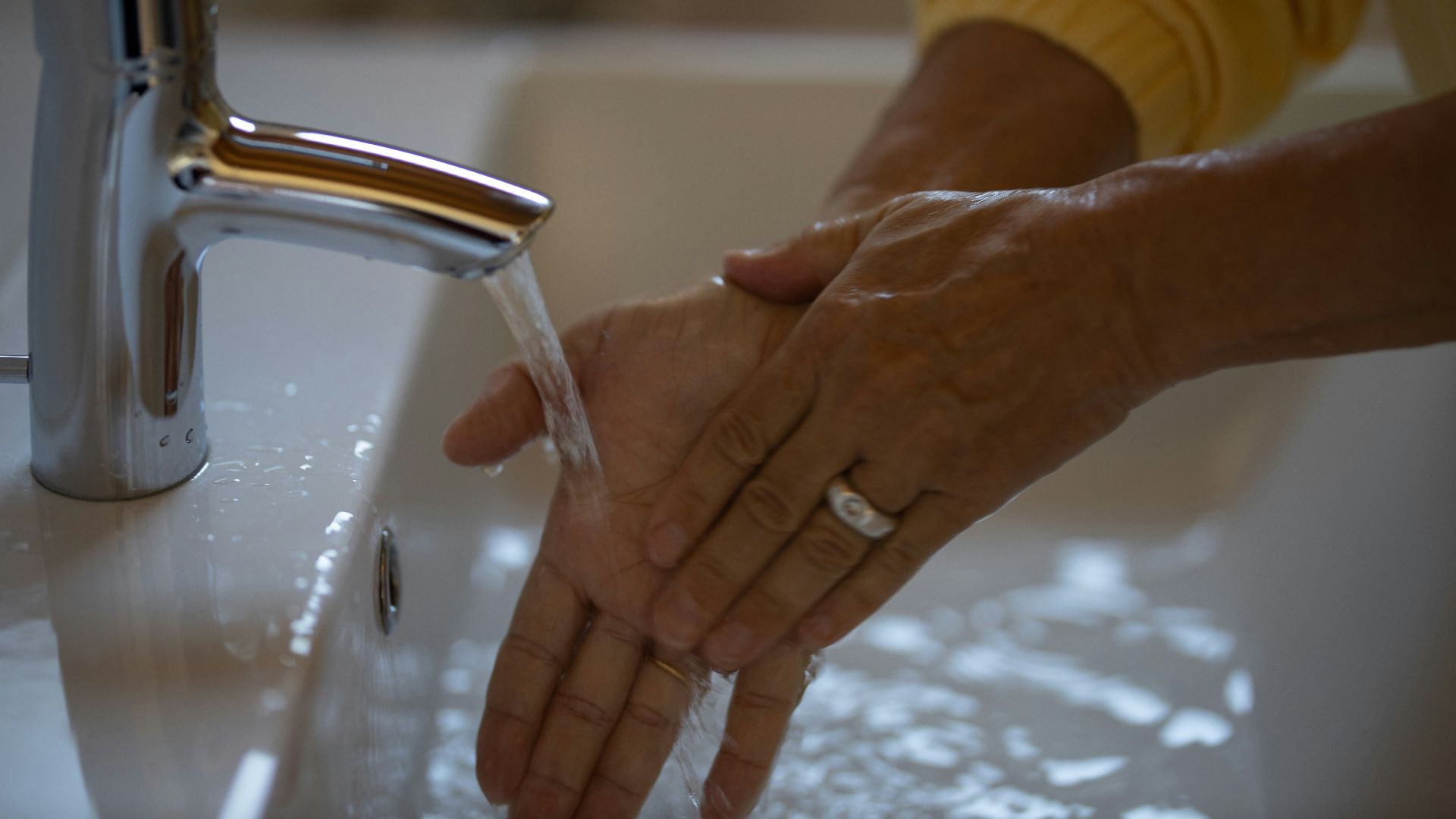 1. Lavez-vous les mains plus longtemps que vous ne le pensez