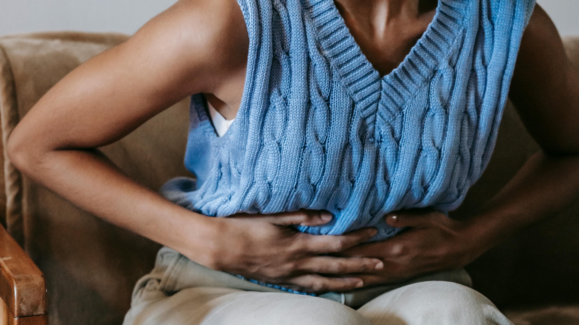 3. Vous souffrez de douleurs abdominales persistantes