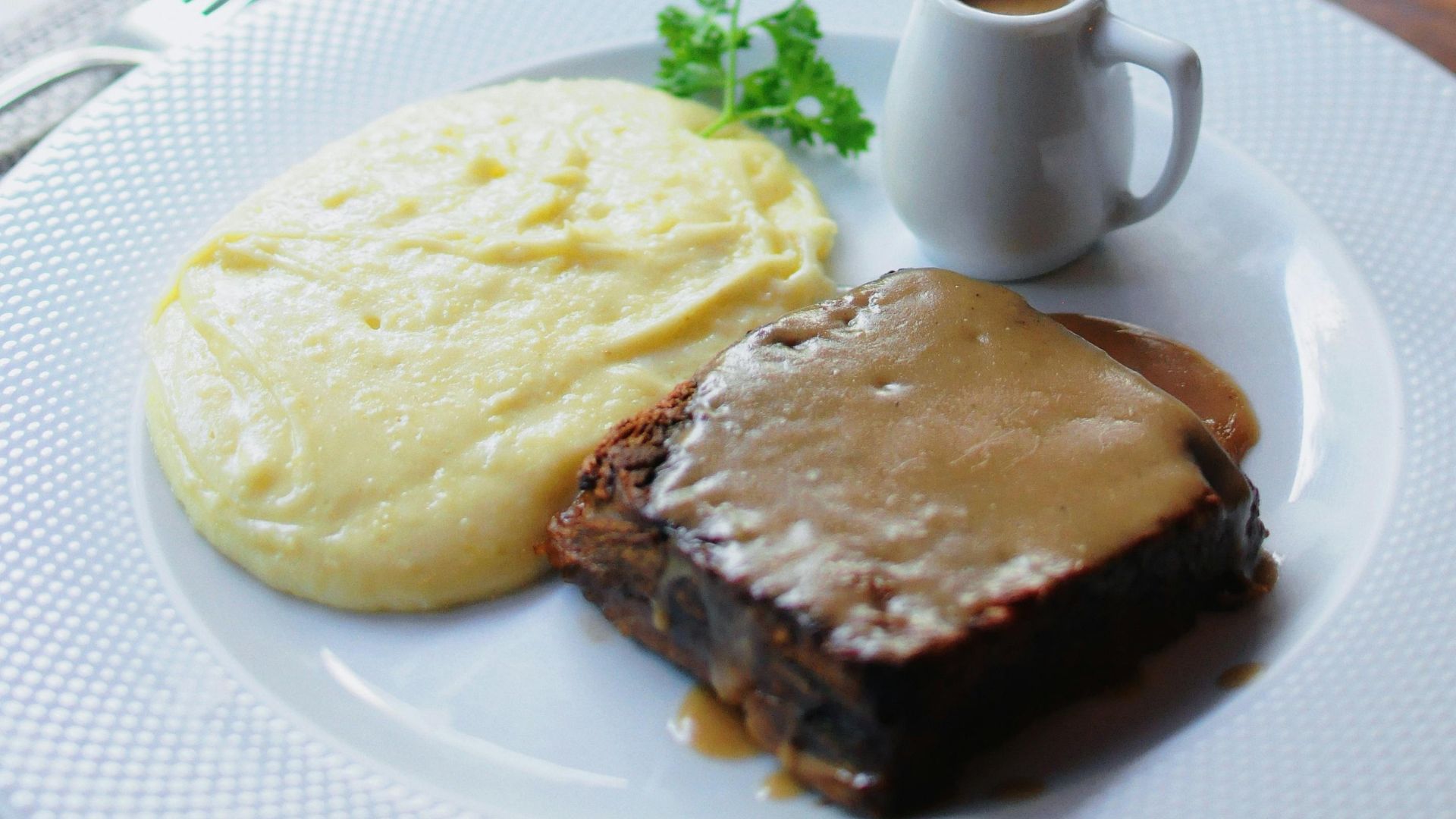 16. Pain de viande et sauce Worcestershire