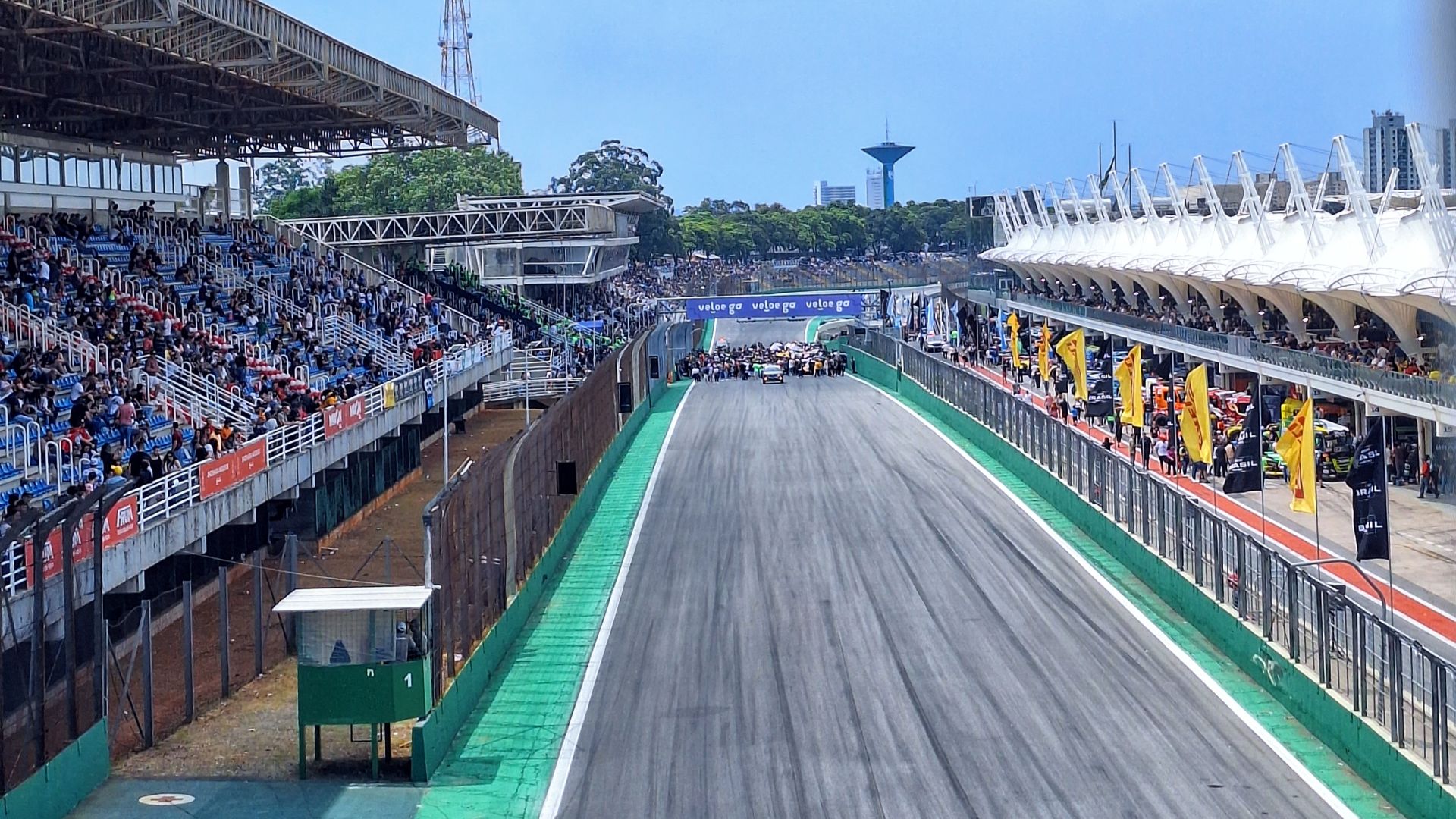 6. Interlagos