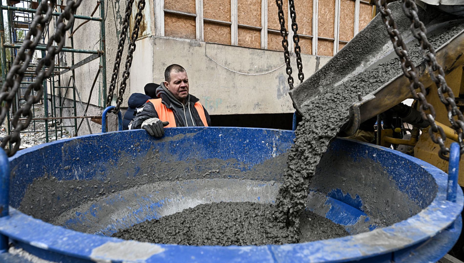 Concrete mixer