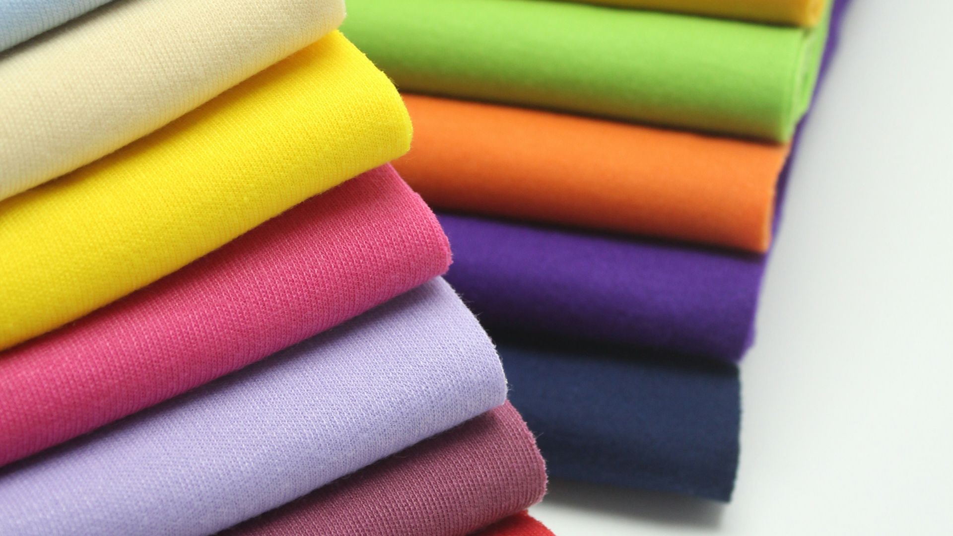 1. Le polyester fin donne souvent une impression de mauvaise qualité