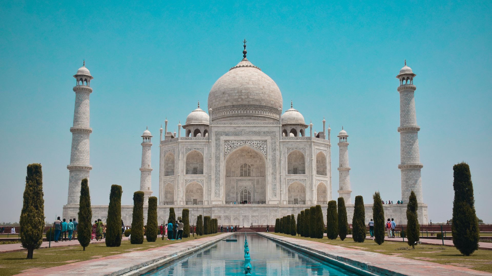 1. Le Taj Mahal
